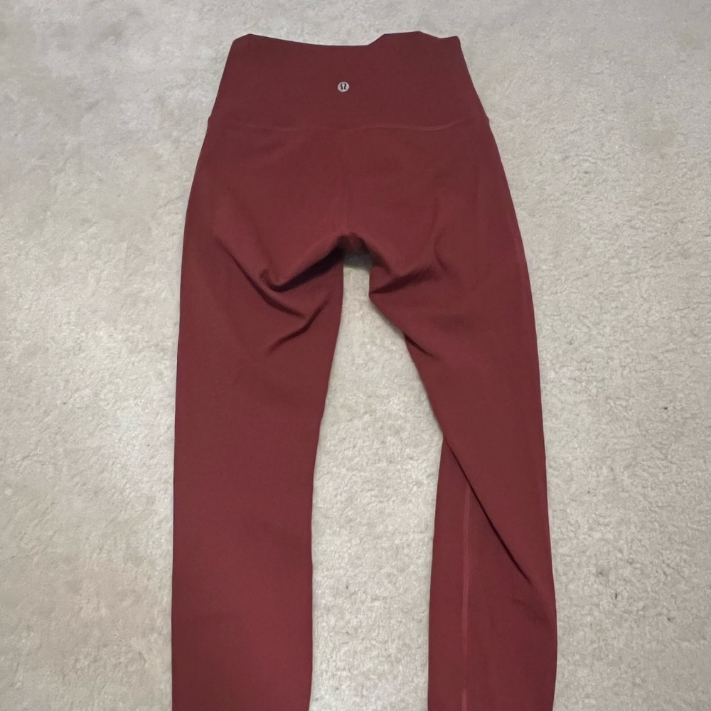 lululemon leggings, wunder under